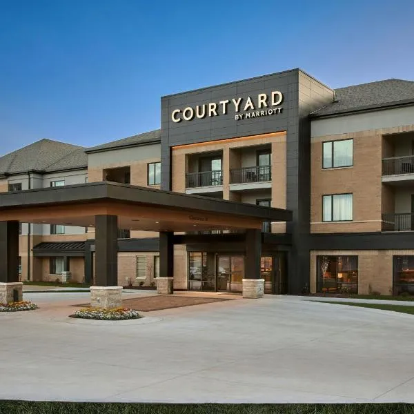 沃索万怡酒店，位于沃索的酒店