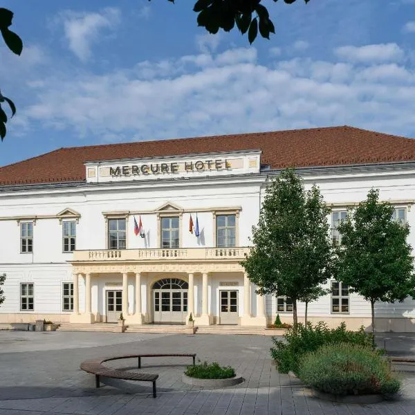 Mercure Szekesfehervar Magyar Kiraly，位于塞克希费黑瓦尔的酒店