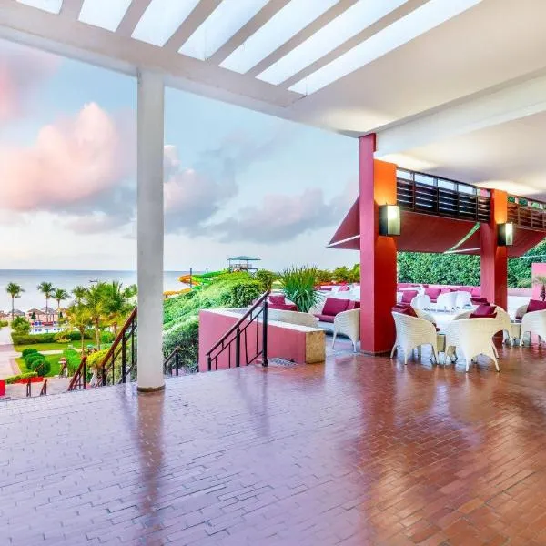Grand Decameron Panama, A Trademark All Inclusive Resort，位于普拉亚布兰卡的酒店