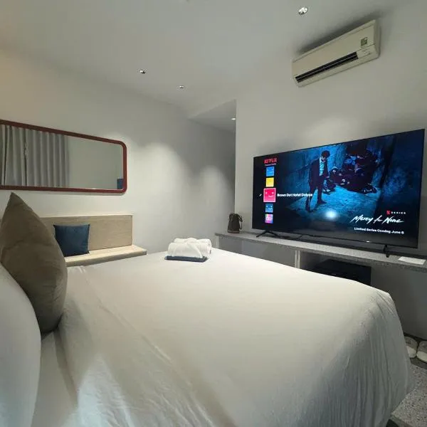 Brown Dot Hotel Saigon Airport，位于胡志明市的酒店