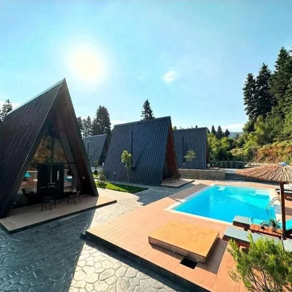 Pavliani4rest - Luxury Cabins，位于帕弗兰尼的酒店