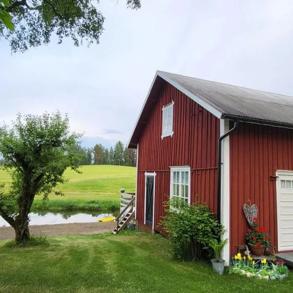 Country House surrounded by beautiful nature，位于Habo的酒店