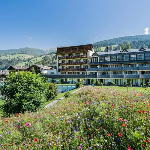 Family Resort Rainer Sexten，位于塞斯托的酒店