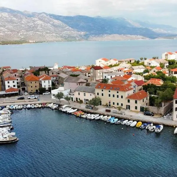 塔马尔斯公寓式酒店，位于维尼埃拉茨的酒店