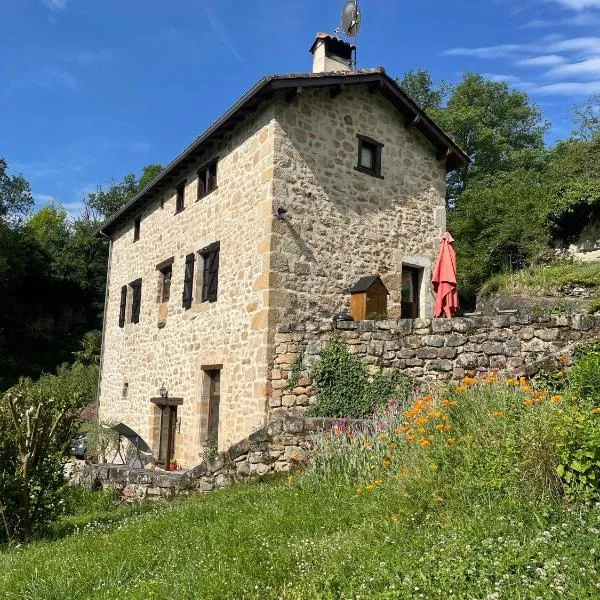 Chambre d'hôtes L'ECRIN DU QUERCY，位于菲雅克的酒店
