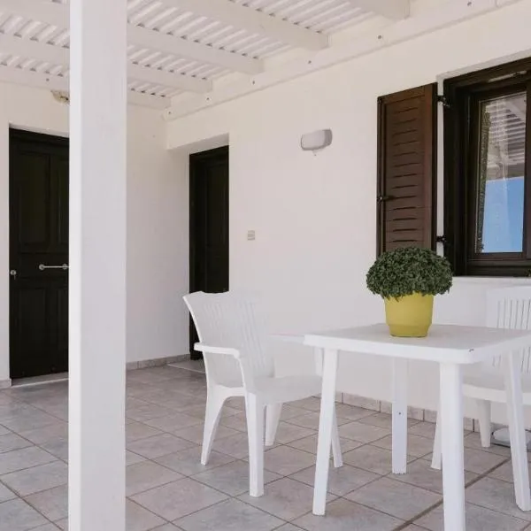Iliaxtida apartments，位于Filótion的酒店