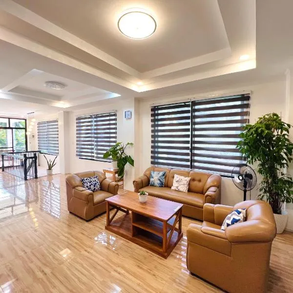 Taylors Plantacion Resort- Grande Second Floor，位于Catarman的酒店