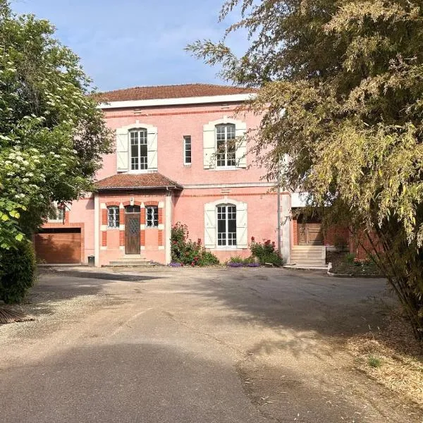Maison d'hôtes La Bambouseraie，位于Thierville-sur-Meuse的酒店