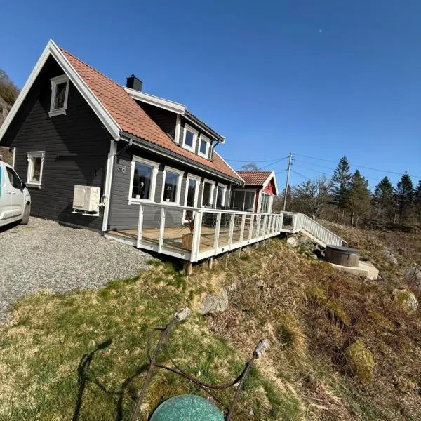 Landlig hytte med jacuzzi，位于灵达尔的酒店