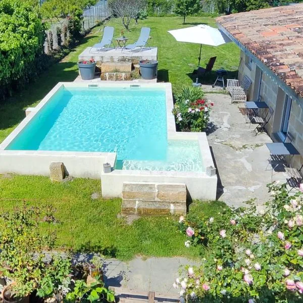 Jolie villa avec piscine dans le St emilionnais，位于Sainte-Terre的酒店