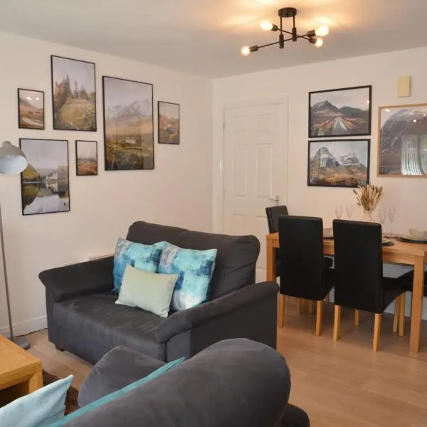 SCOTTISH HIGHLANDS Superb 2 bedroom apartment.，位于伊文格瑞的酒店