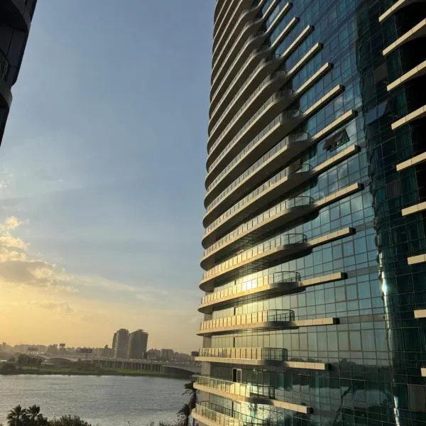 شقه فندقيه نيل هلتون ريزيدنس المعادي,位于开罗的酒店