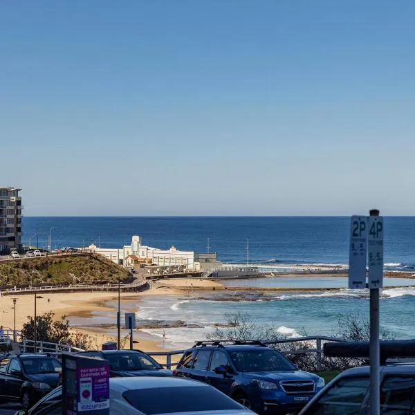 Surfside Newcastle Beach，位于纽卡斯尔的酒店