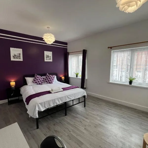 Oldbury House - Bespoke for Contractors，位于斯梅西克的酒店