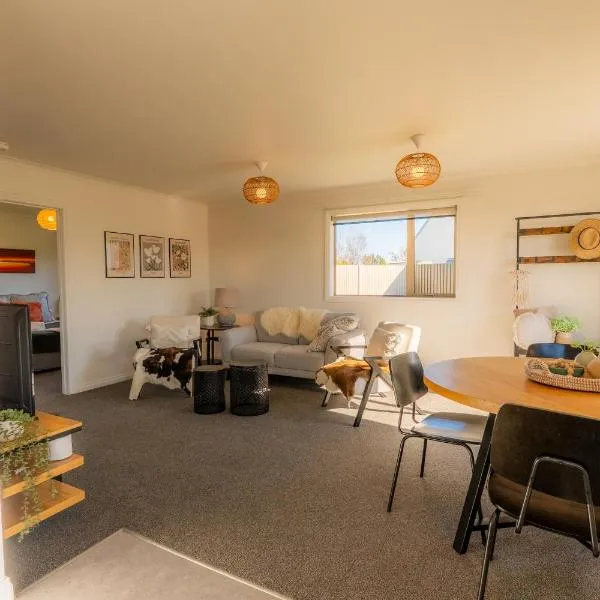 Relax on Rata, Cottage 2，位于特威泽尔的酒店