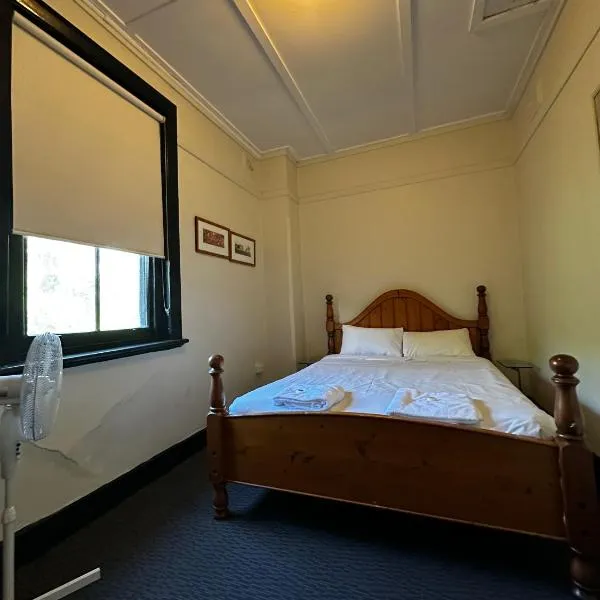 The Royal Hotel Morpeth，位于Morpeth的酒店
