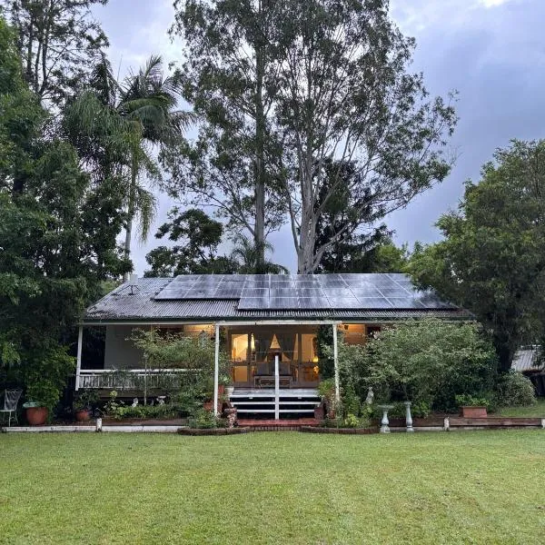 Celestial Dew Guesthouse in Tyalgum，位于Tyalgum的酒店