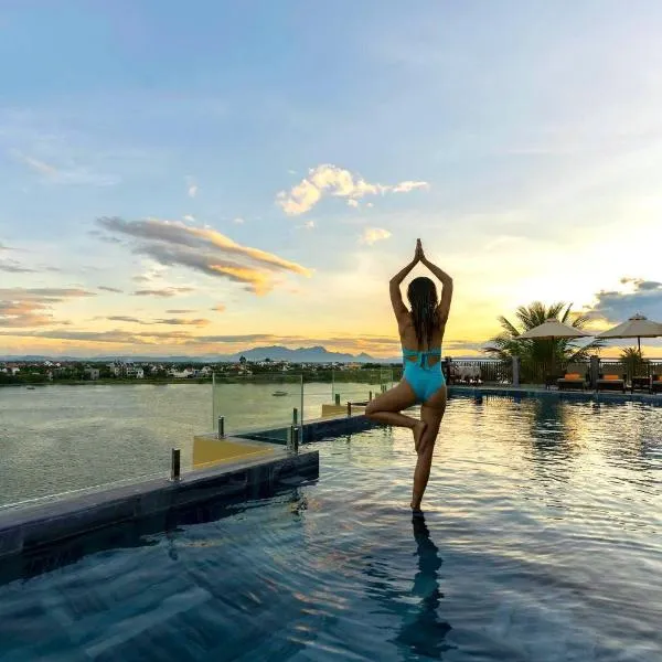Little Riverside Hoi An . A Luxury Hotel & Spa，位于会安的酒店