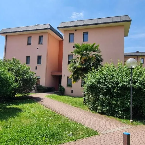 Appartamento Arese-Rho Fiera Milano，位于阿雷塞的酒店