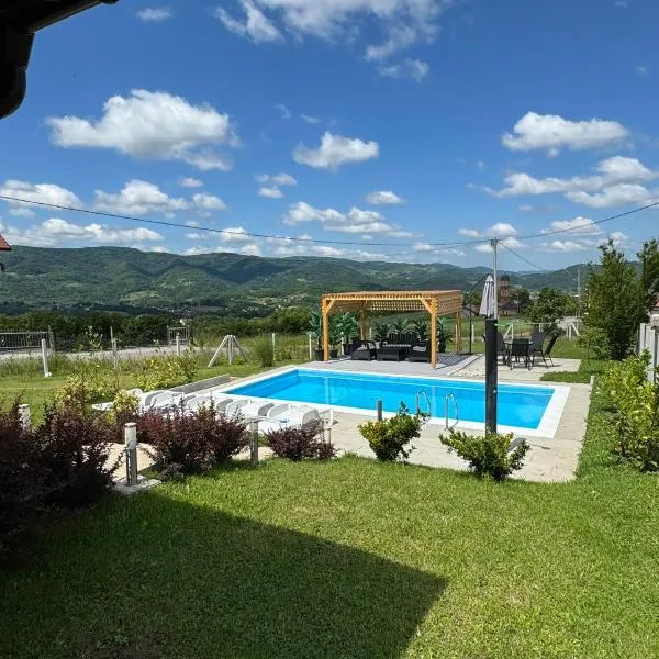 House_Zoi，位于Čelinac的酒店