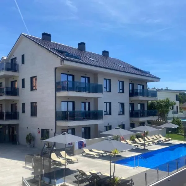 Apartamentos Onzamar，位于桑亨霍的酒店