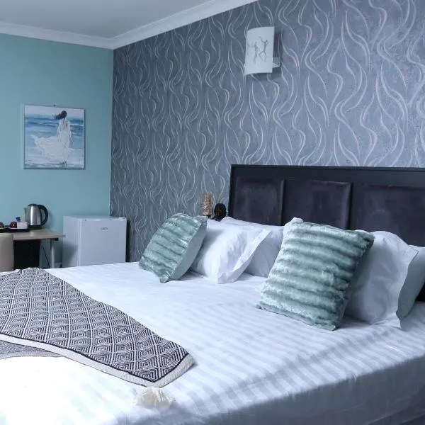 Beemoka Bed & Breakfast，位于Tlokweng的酒店