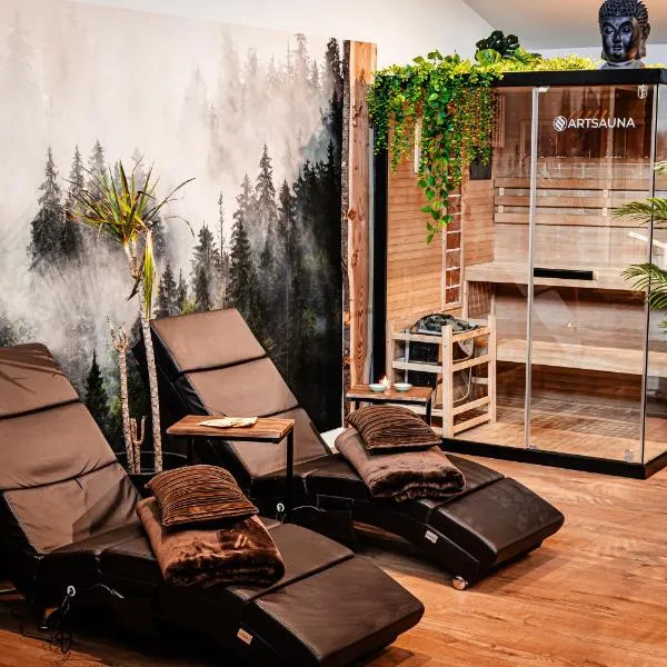 Wellness Suite mit Whirlpool und Sauna，位于艾伦的酒店