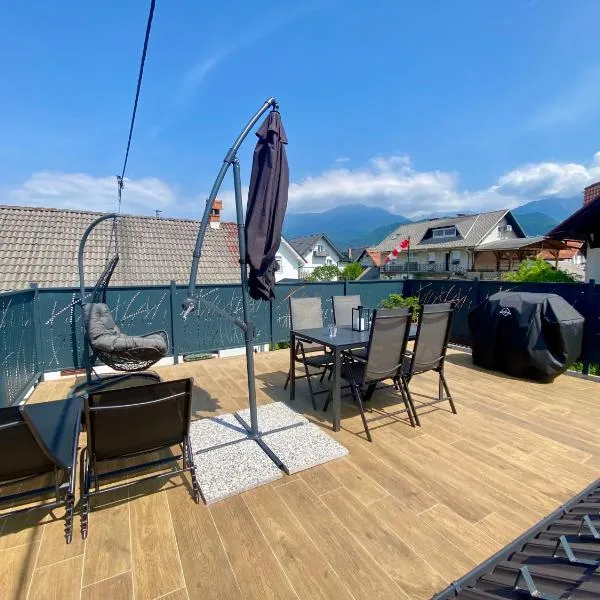 AERO Apartmaji Lesce-Bled，位于勒什的酒店