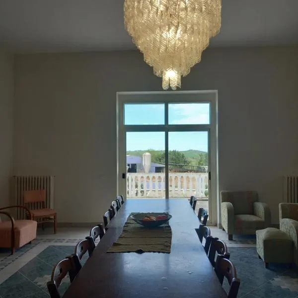 BioAgriturismo Fattoria Di Vaira，位于佩塔恰托的酒店