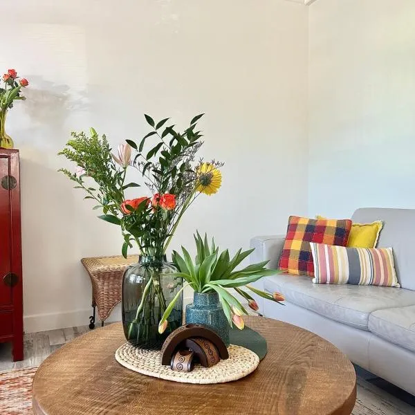 Rosy's Cottage，位于Balk的酒店