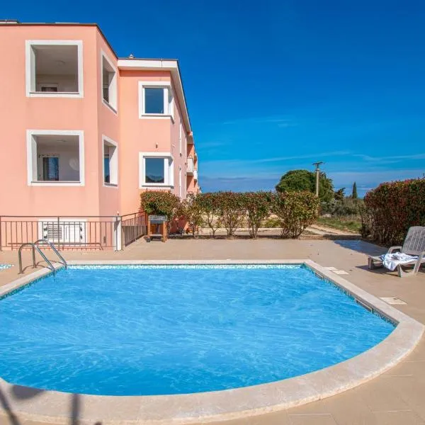 Apartment Lotus in Premantura, Istria by Istrabook，位于普莱曼图拉的酒店