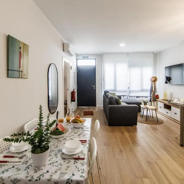 Apartamentos LUXURY SUITES MERLOT，位于阿尔蒙德拉立窑的酒店