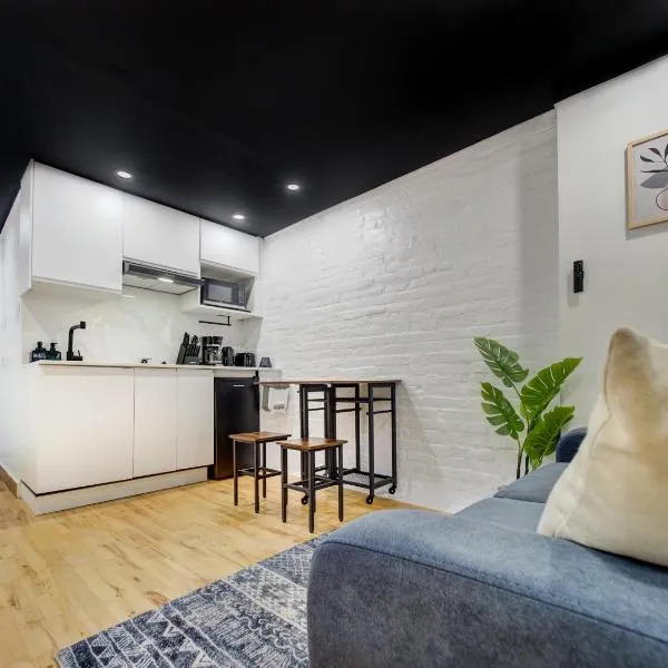 Stylish-24 1-Bedroom in HoMa Montreal，位于蒙特利尔的酒店