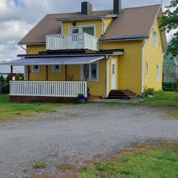 Omakotitalo Pirintie 22, Härmä，位于考哈瓦的酒店