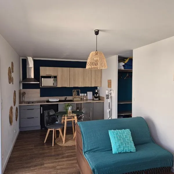 Charmant logement neuf，位于乌尔坦的酒店
