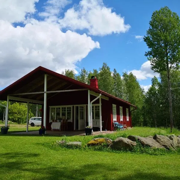 Nybyggd stuga i naturskönt läge，位于孙讷的酒店
