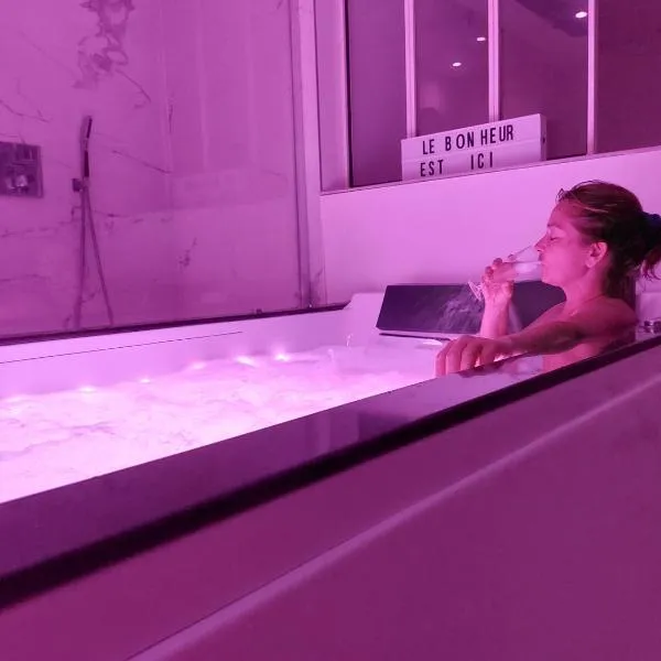 les delices rooms-loveroom white，位于昂热的酒店