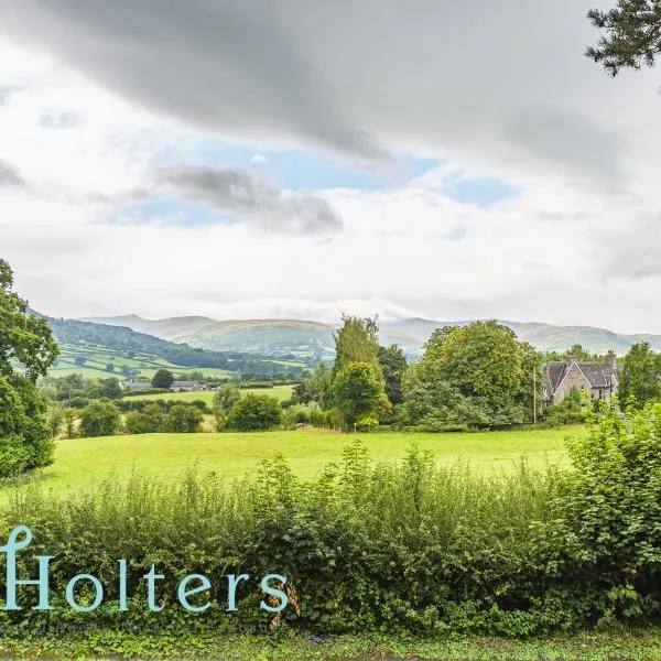 Mountain Suite, Stunning Views, Brecon Beacons，位于Llanhamlach的酒店