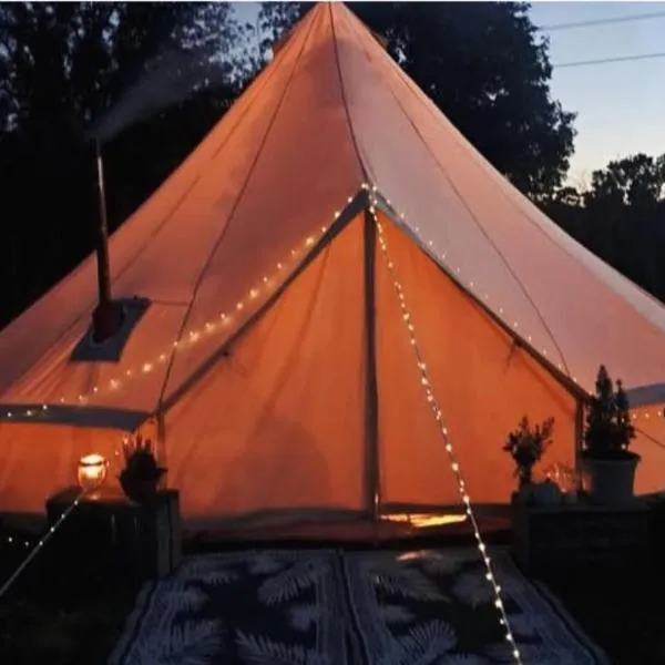 Cozy Dog Friendly Hot Tent With Log Burner & Logs，位于兰韦尔普尔古因吉尔的酒店