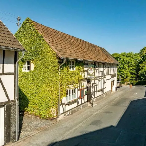 Landgasthof Zum Dorfkrug，位于Schöneberg的酒店