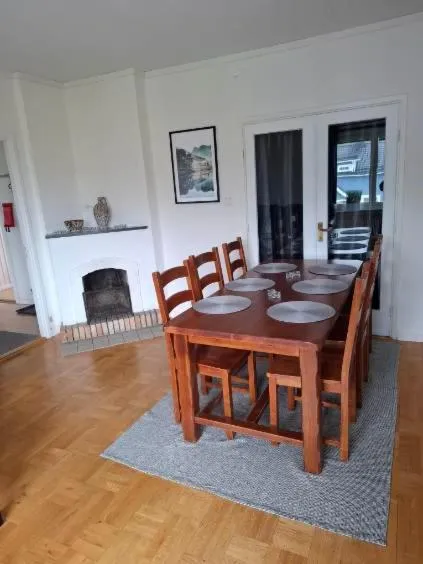 Ängsvägen，位于哈诺桑德的酒店