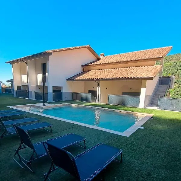 Apartamento La Monina CUEVAS DEL VALLE，位于Cuevas del Valle的酒店