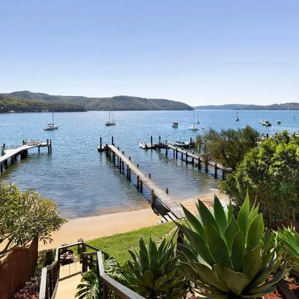 Island Paradise - Private Waterfront Retreat，位于Scotland Island的酒店
