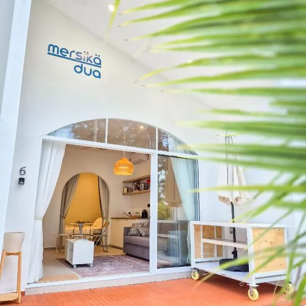 Mersika Dua - Beachfront Villa 2BR Near To Mersing Jetty Town，位于丰盛港的酒店