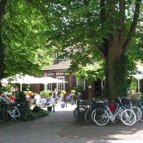Klosterschänke Hude Hotel Ferienwohnungen Restaurant Café，位于Rethorn的酒店
