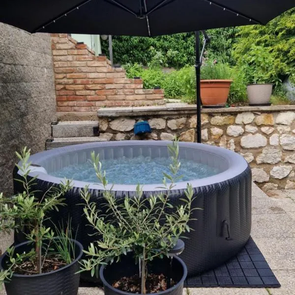 Penzion Villa Verde Moravia，位于克伦特尼采的酒店