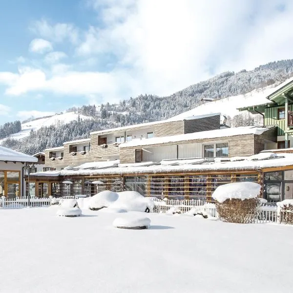 POP-UP LIVING Zell am See，位于滨湖采尔的酒店