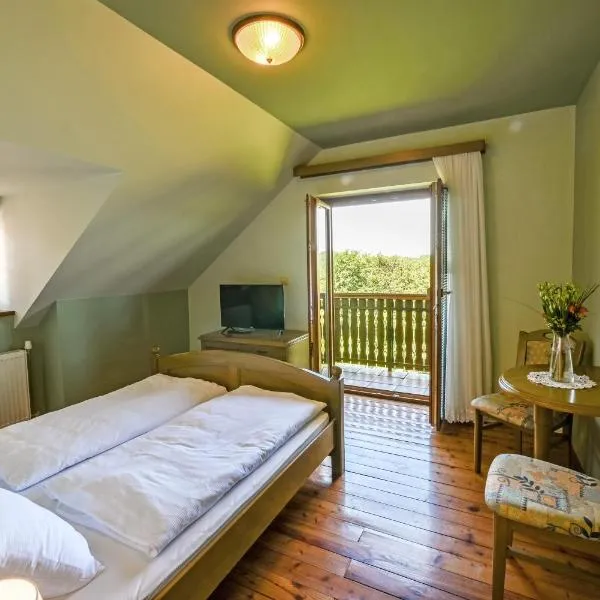 Turistična Kmetija Pungračič，位于Zavrč的酒店