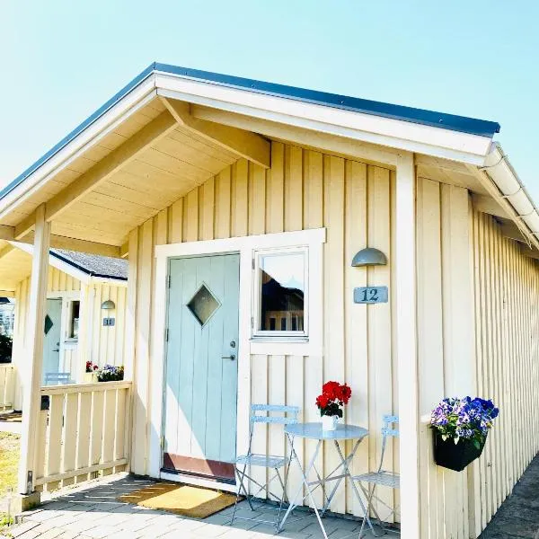 Hälleviks Strandstugor，位于瑟尔沃斯堡的酒店