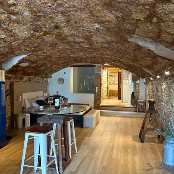 Suíte Sant Sebastià con jacuzzi, sauna y jardín，位于Moià的酒店